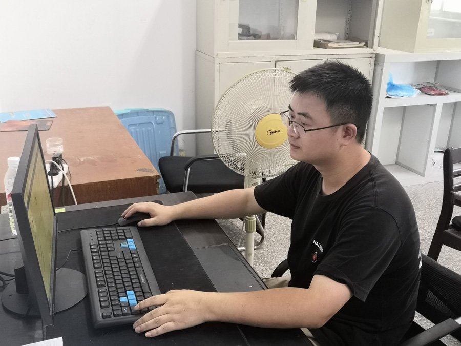 2022年度88038威尼斯医药优秀科技奋斗者——雷智斌